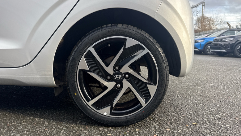 Hyundai i10 1.2 MPi Premium 5dr Petrol Hatchback